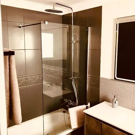 Homestay Parentale Avec Salle De Bain Privative Estepona